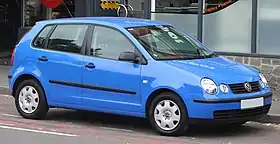 Front-three-quarter view of a small five-door car with a two-box body style fitted with hubcaps.