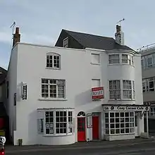 40/40A (right) and 42 (left) High Street