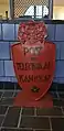 Post office: a shield "Post en Telegraaf Kantoor"
