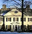 Entrance facade, Mead Point, Greenwich, Connecticut (photo 2004).