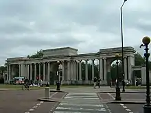 Screen, Hyde Park Corner