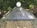Memorial to Harold Holt and Dame Zara