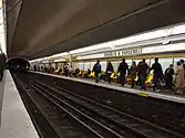 Line 9 platforms.