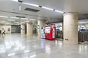 Line 9 north concourse