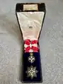 Grand Cross in case of issue.