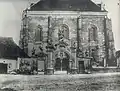 Baroque gate into churchyard (west)
