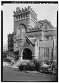 University of Pennsylvania Library (1888–91). McGoodwin's 1931 Collegiate Gothic addition is at right.